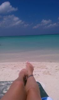 Jamie Szantyr feet photo thumbnail