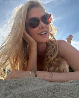 Jana Bernásková feet photo 1