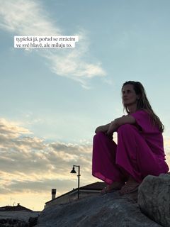 Jana Bernásková feet photo 6