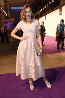 Jana Ina feet photo thumbnail