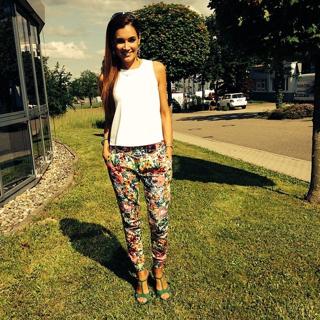 Jana Ina feet photo thumbnail