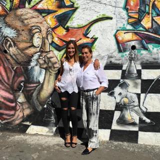 Jana Ina feet photo thumbnail