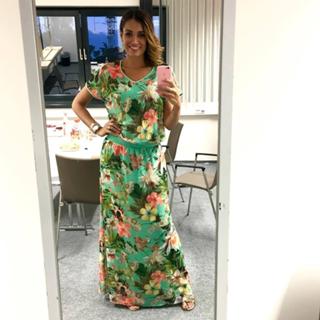 Jana Ina feet photo thumbnail