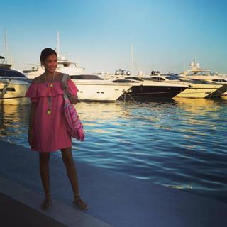 Jana Ina feet photo thumbnail