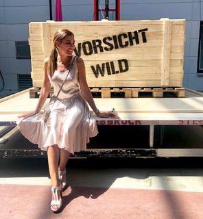 Jana Ina feet photo thumbnail