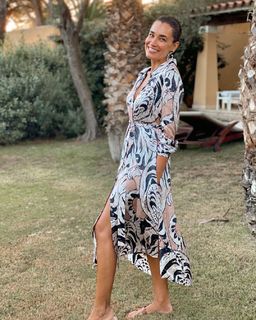 Jana Ina feet photo thumbnail