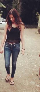 Jana Kramer feet photo thumbnail