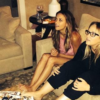 Jana Kramer feet photo thumbnail