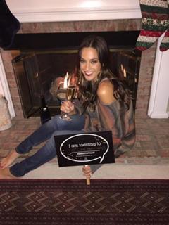 Jana Kramer feet photo thumbnail
