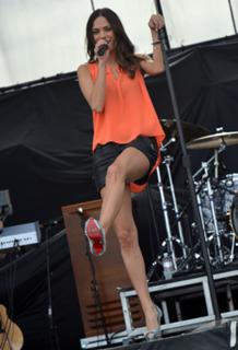 Jana Kramer feet photo thumbnail