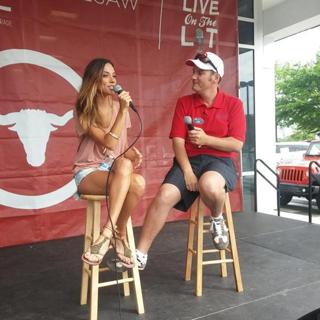 Jana Kramer feet photo thumbnail