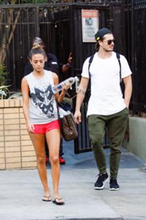 Jana Kramer feet photo thumbnail