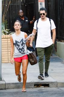 Jana Kramer feet photo thumbnail