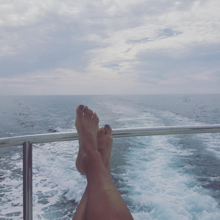 Jana Kramer feet photo thumbnail