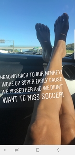 Jana Kramer feet photo thumbnail