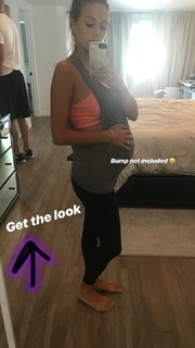 Jana Kramer feet photo thumbnail