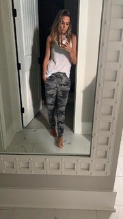 Jana Kramer feet photo thumbnail