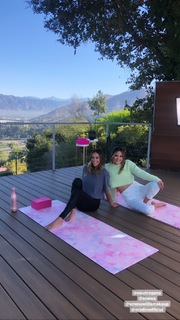 Jana Kramer feet photo thumbnail