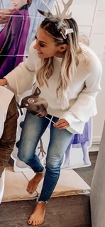 Jana Kramer feet photo thumbnail