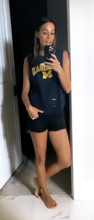 Jana Kramer feet photo thumbnail