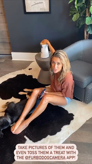 Jana Kramer feet photo thumbnail