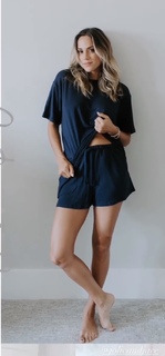 Jana Kramer feet photo thumbnail