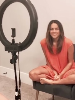 Jana Kramer feet photo thumbnail
