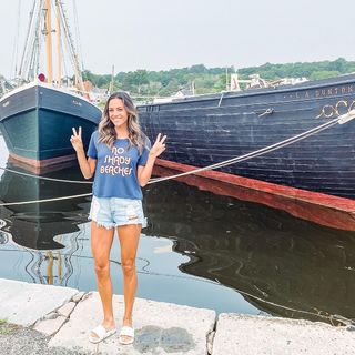 Jana Kramer feet photo thumbnail