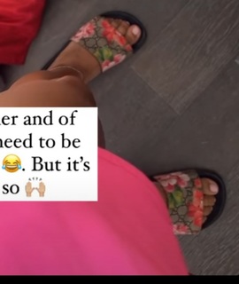 Jana Kramer feet photo thumbnail
