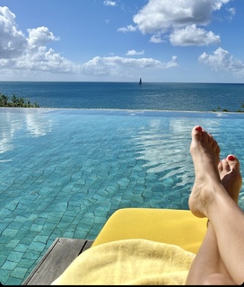 Jana Kramer feet photo thumbnail