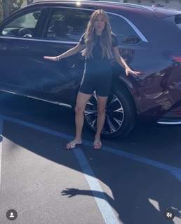 Jana Kramer feet photo thumbnail