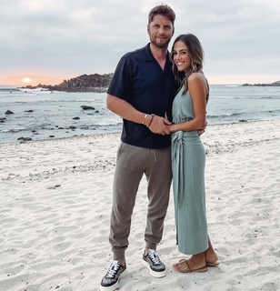 Jana Kramer feet photo thumbnail