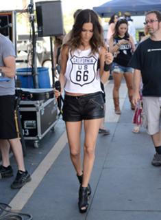 Jana Kramer feet photo thumbnail