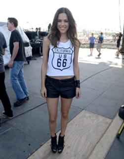 Jana Kramer feet photo thumbnail
