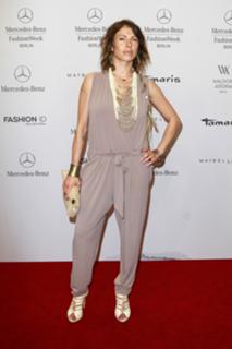 Jana Pallaske feet photo thumbnail