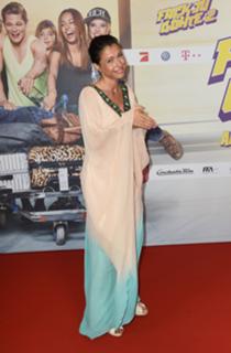 Jana Pallaske feet photo thumbnail