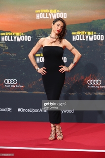 Jana Pallaske feet photo thumbnail