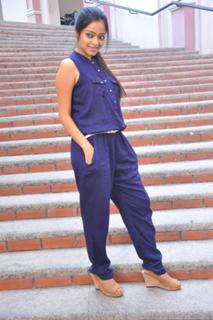 Janani Iyer feet photo 20