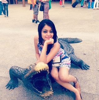 Janani Iyer feet photo 17