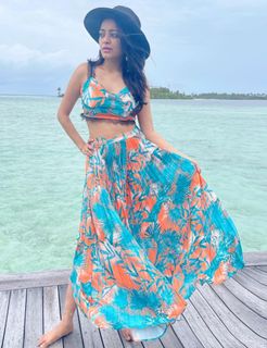Janani Iyer feet photo 8