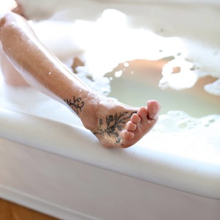 Jane Alexander feet photo 3