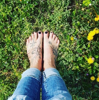 Jane Alexander feet photo 8