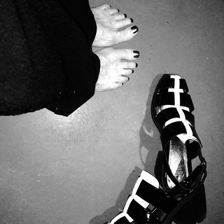 Jane Badler feet photo 13