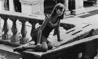 Jane Birkin feet photo thumbnail