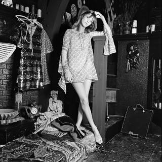 Jane Birkin feet photo thumbnail