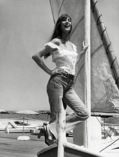 Jane Birkin feet photo thumbnail