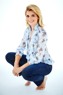 Jane Danson feet photo 3
