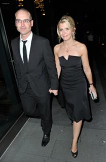 Jane Danson feet photo 9