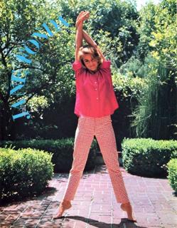 Jane Fonda feet photo thumbnail