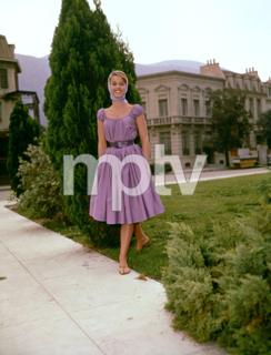 Jane Fonda feet photo thumbnail